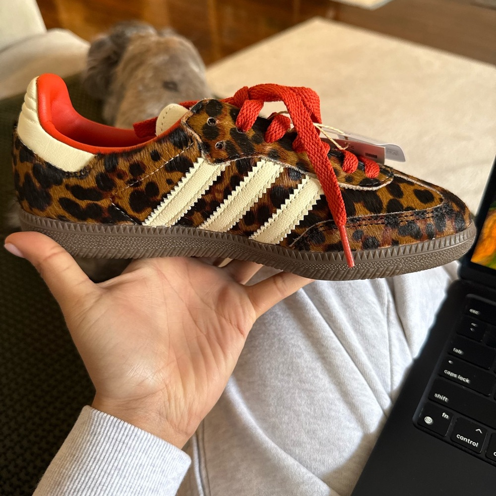 **NEW IN BOX** Adidas Samba OG Preloved Red Leopard